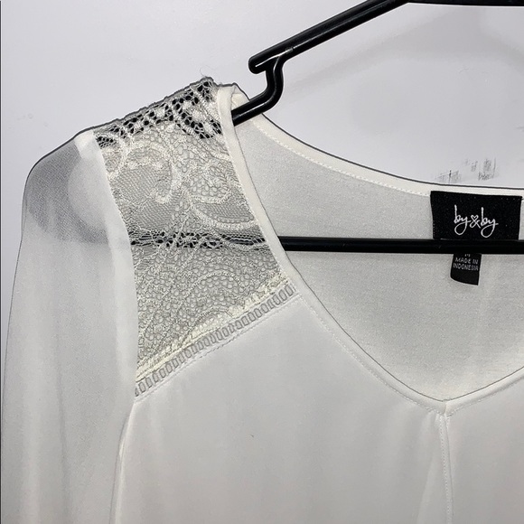 White Blouse - Picture 4 of 4